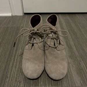 Toms lace up wedge booties - size 7.5